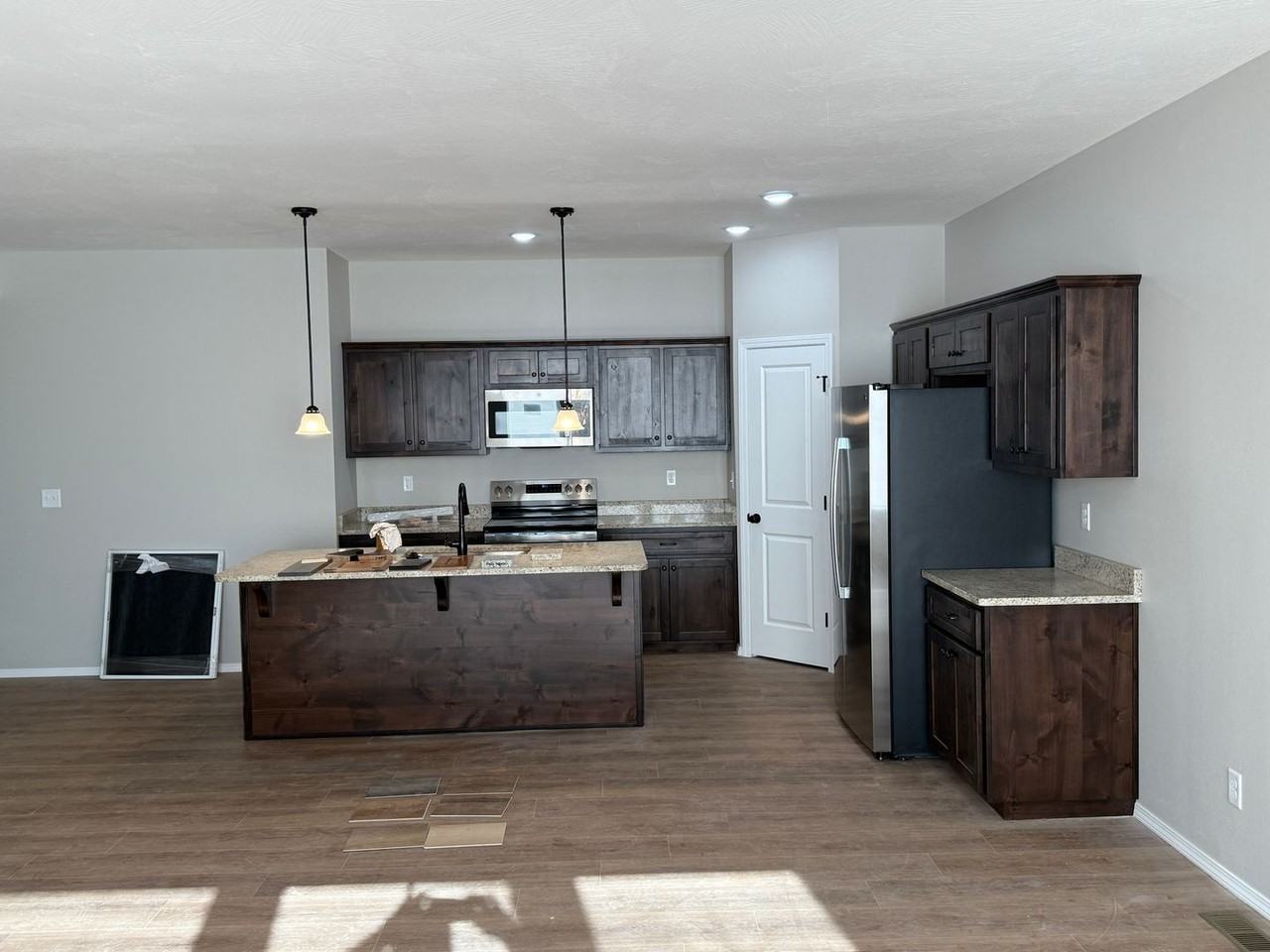 3462 N Ohara Ave - Photo 4 of 15