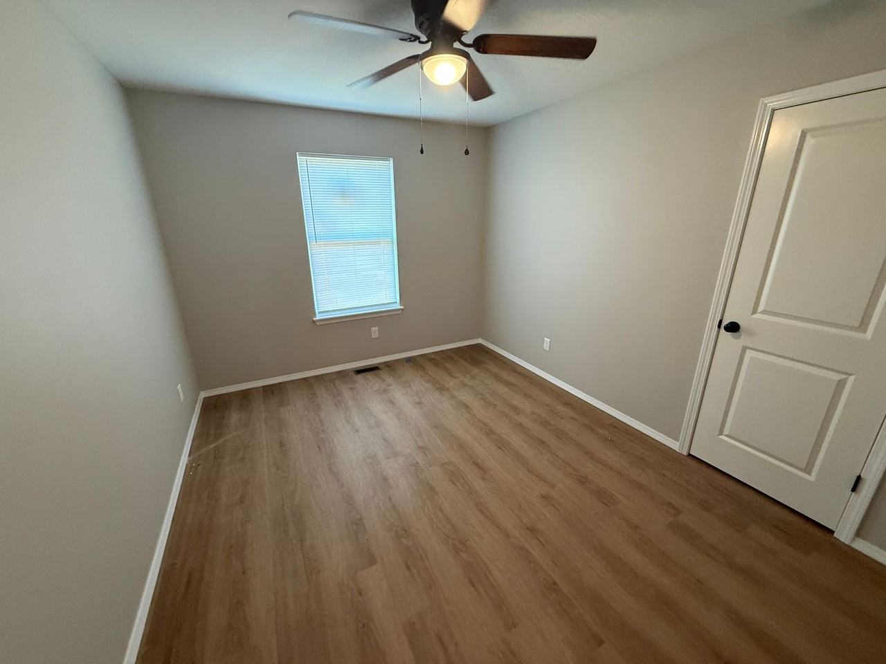 3462 N Ohara Ave - Photo 7 of 15