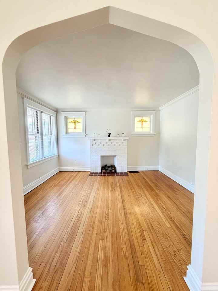 5837 Hampton Ave - Photo 4 of 17