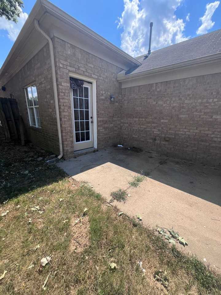 6981 Wynne Ridge Rd N - Photo 4 of 18