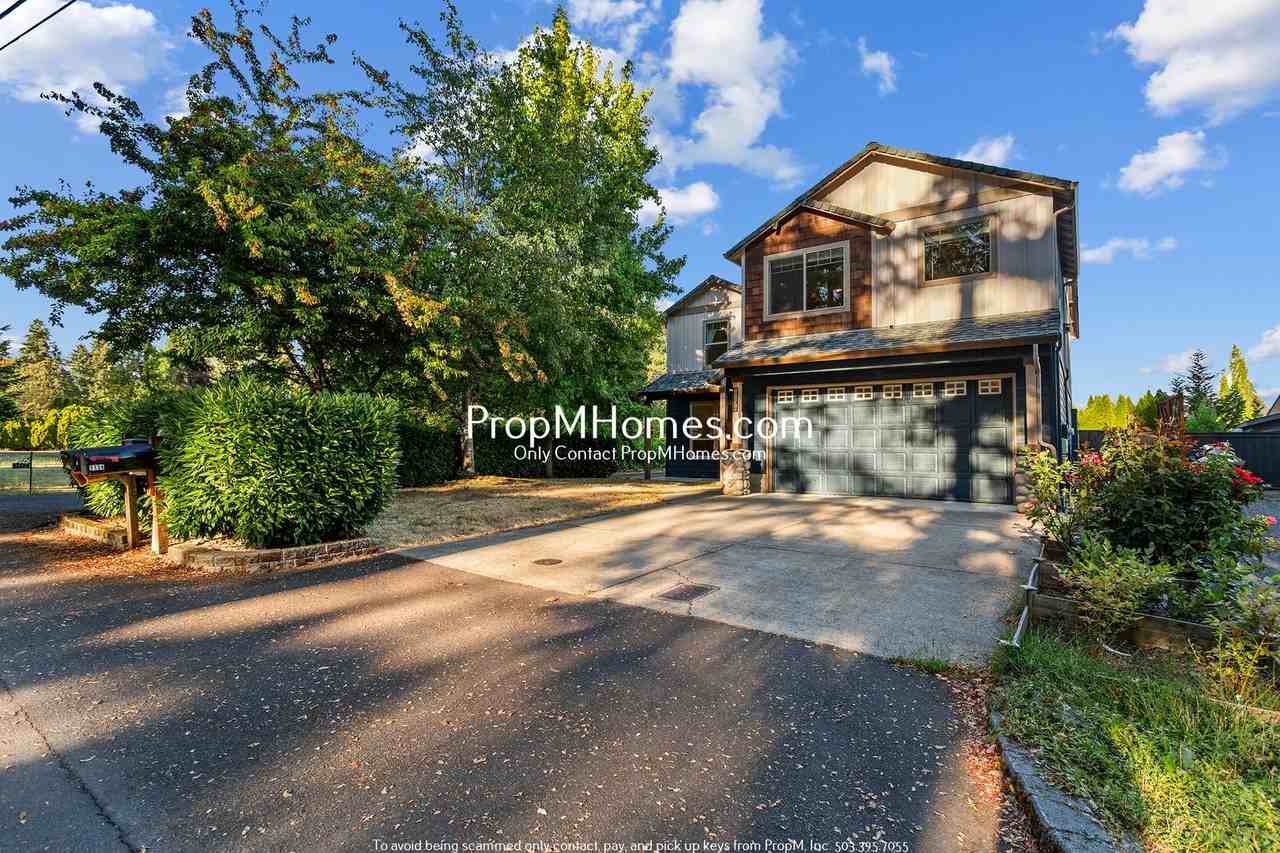 1134 Se 40th Ave - Photo 2 of 50
