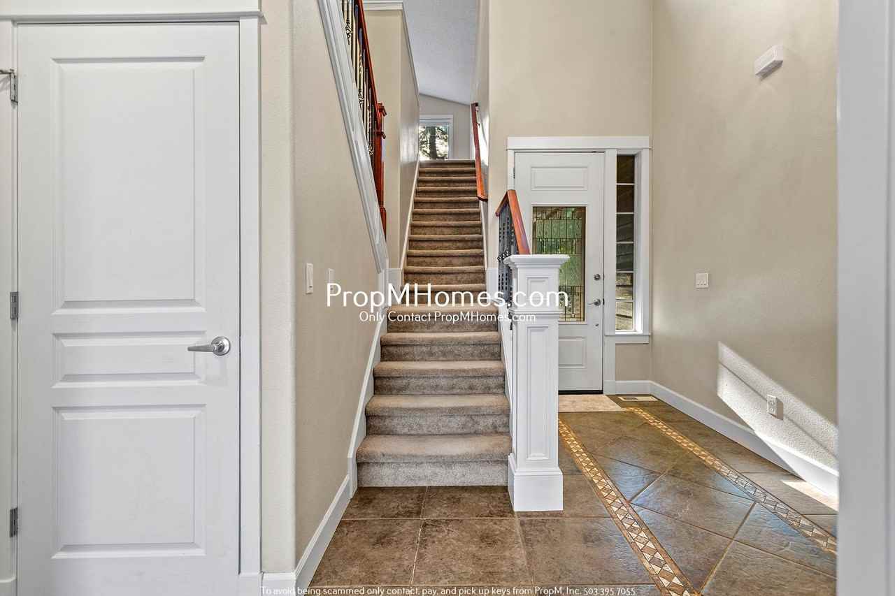 1134 Se 40th Ave - Photo 6 of 50