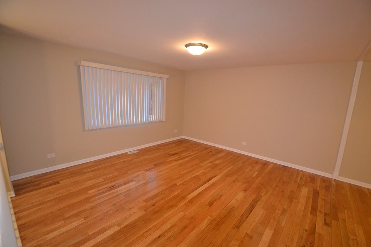 1698 Berkshire St - Photo 2 of 8
