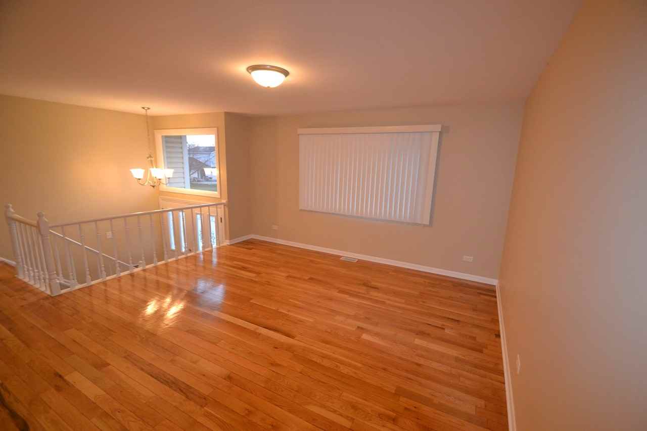 1698 Berkshire St - Photo 3 of 8