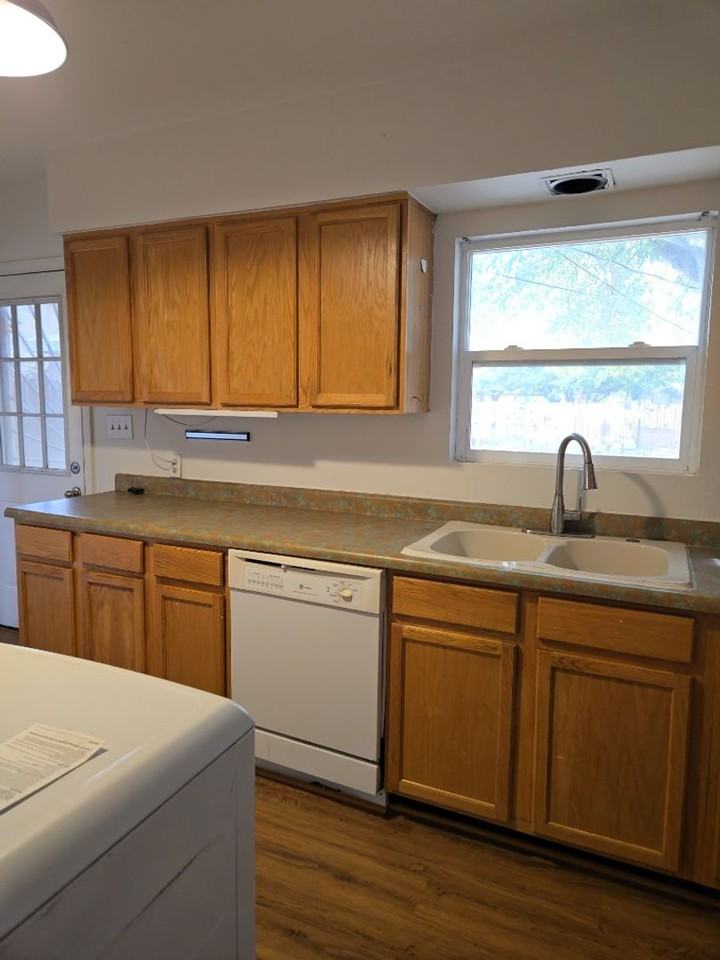 813 Palisades Dr Nw - Photo 4 of 13