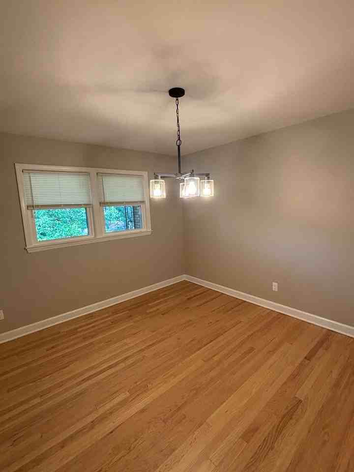 3820 Edinburgh Rd - Photo 5 of 17