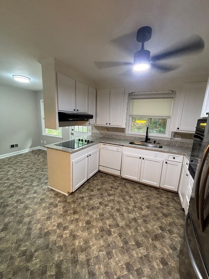 3820 Edinburgh Rd - Photo 7 of 17