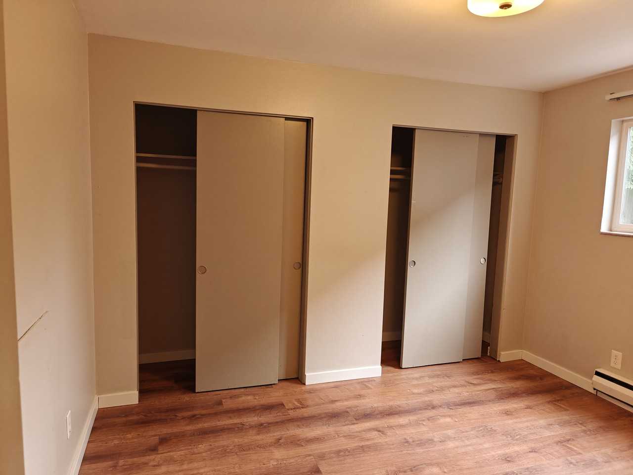 11521 26th Avenue Northeast #6 - Photo 5 of 8