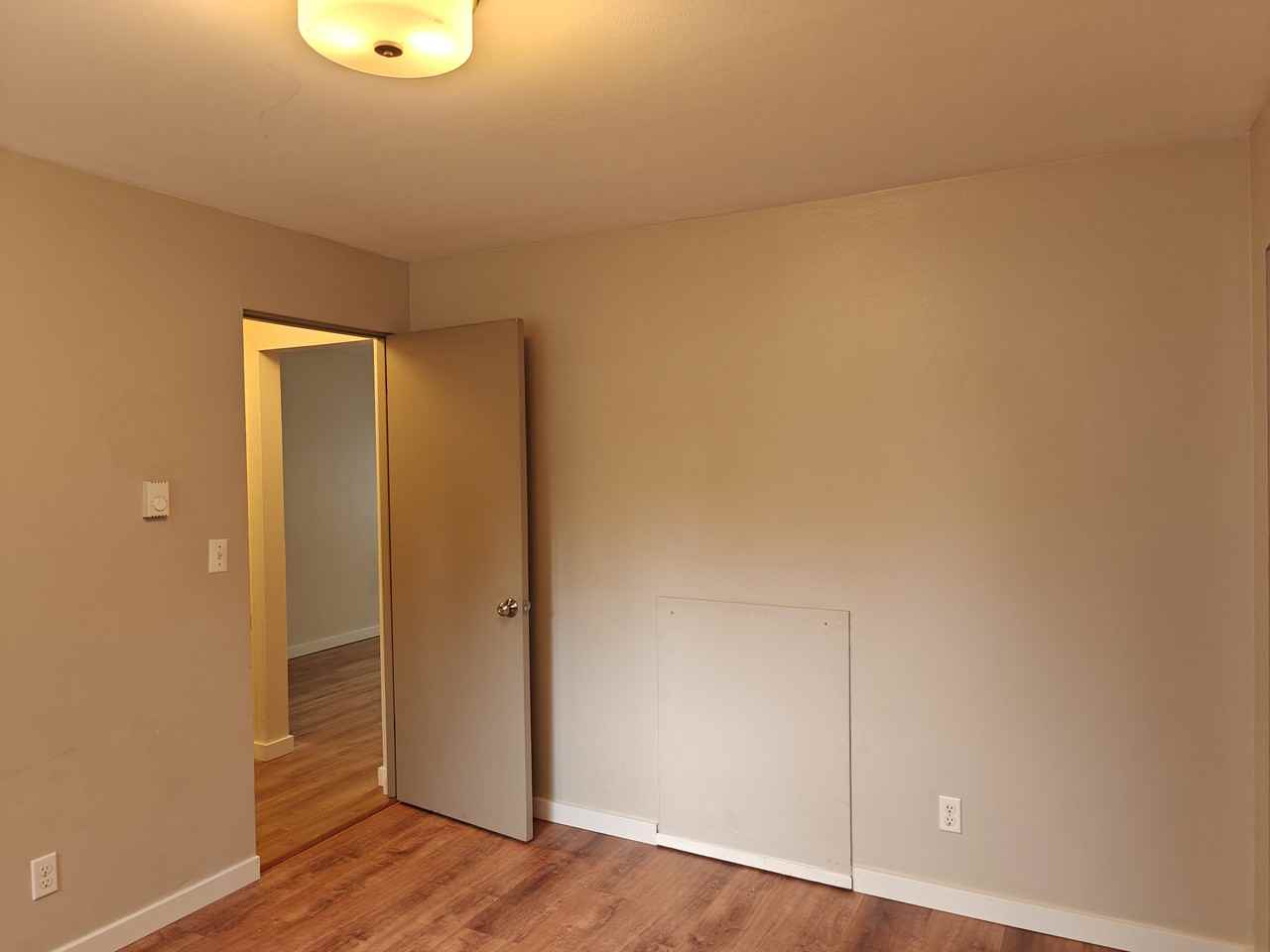 11521 26th Avenue Northeast #6 - Photo 6 of 8