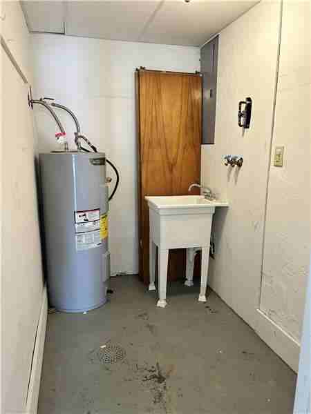3915 Washington St #4 - Photo 7 of 7