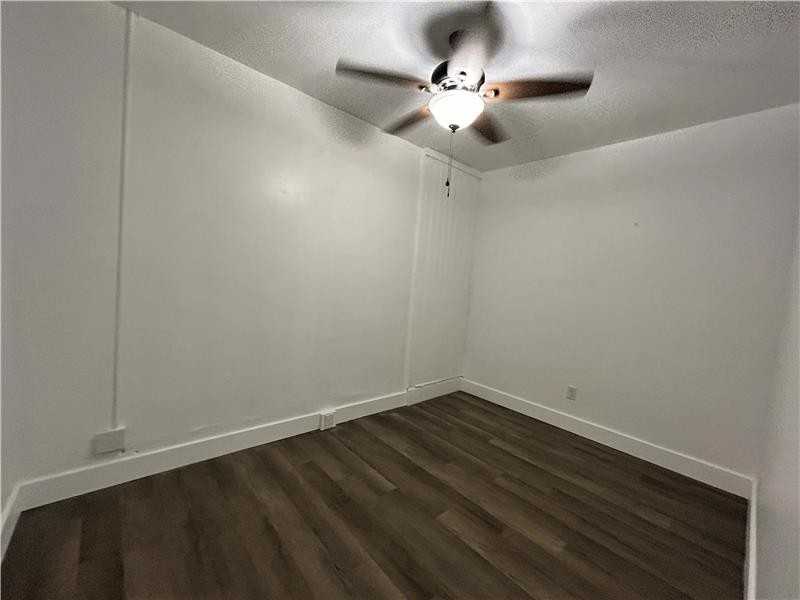 212 Main St - Photo 7 of 9