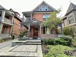 featured image of 376 Lewis St