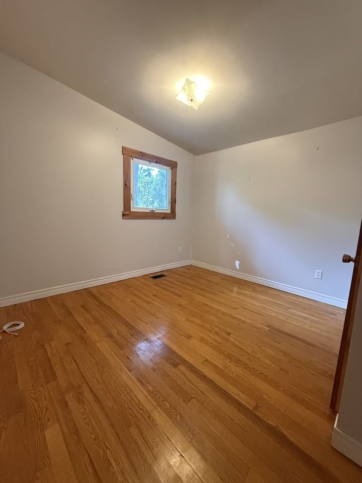 844 Norton Avenue - Photo 7 of 12