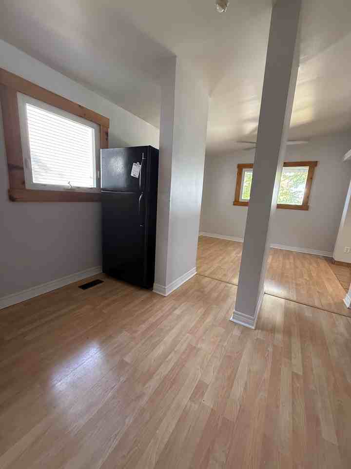 844 Norton Avenue - Photo 4 of 12