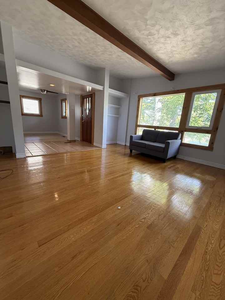 844 Norton Avenue - Photo 2 of 12