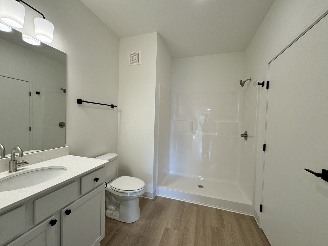 Palisades - 2042340 River Road #204 - Photo 4 of 33