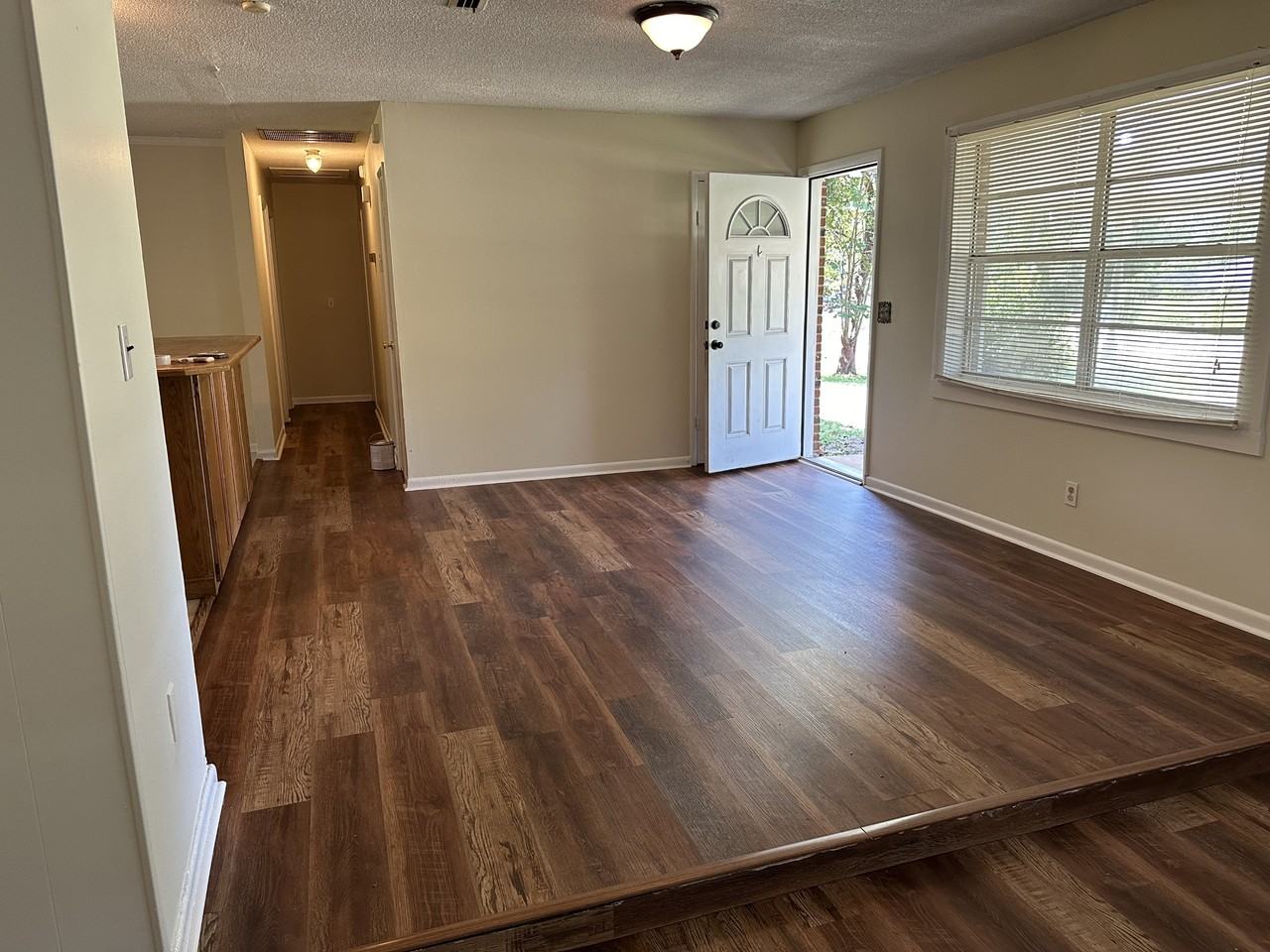 6 Mancuso Dr #1 - Photo 4 of 18