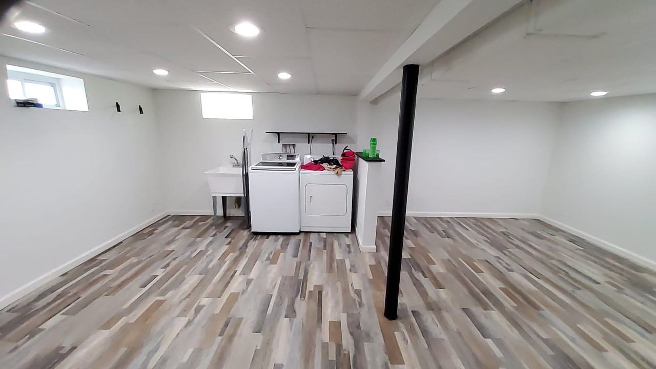 1028 Morris Ave #1 - Photo 7 of 19