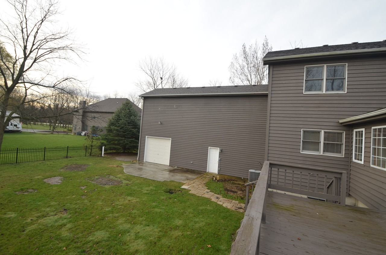 961 Denny Rd - Photo 3 of 34
