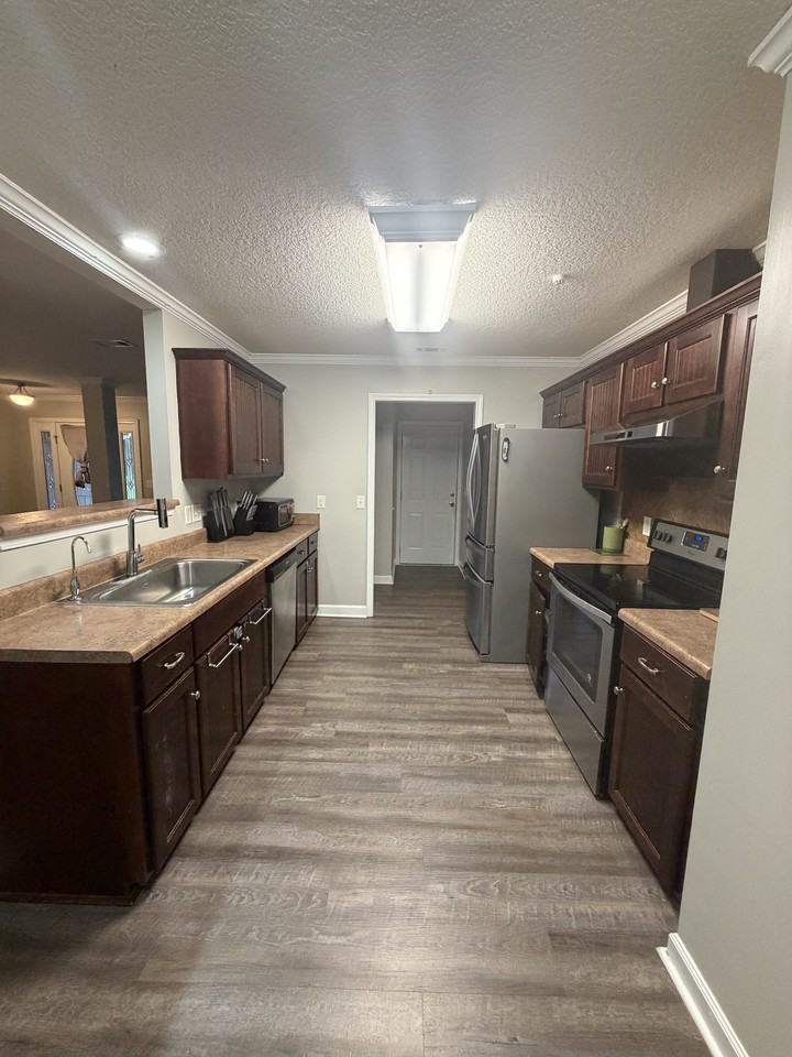 306 Carson St Ne #1 - Photo 4 of 10
