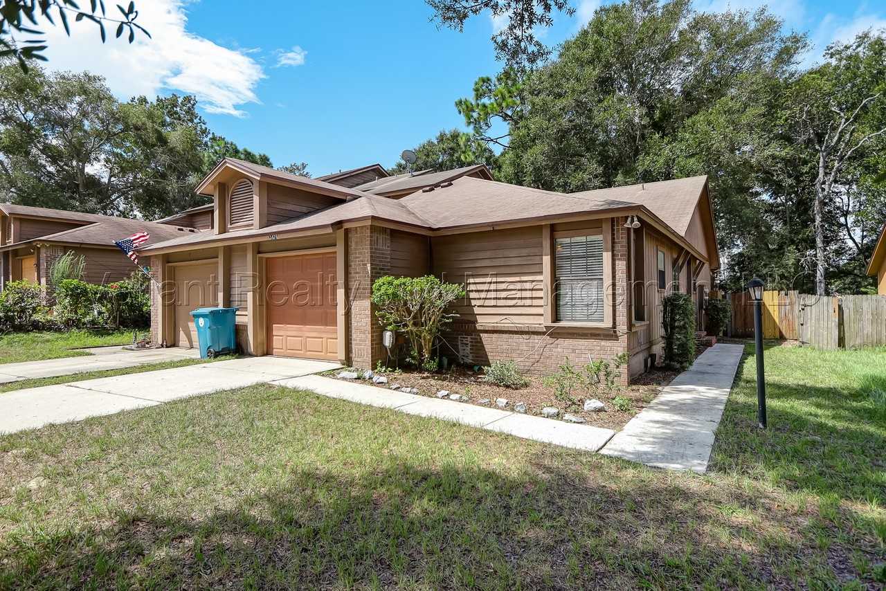 3476 Raymur Villa Dr #1 - Photo 3 of 32