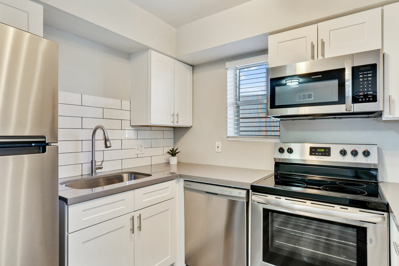 Astero Mesa West - Photo 2 of 22