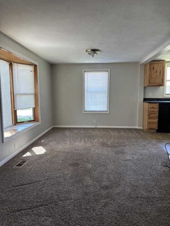 521 Freimuth Ave - Photo 2 of 9