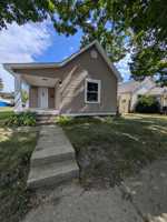 featured image of 1032 S Waugh St