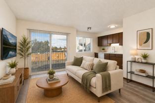 Imperial Crown Manor - Photo 1 of 1