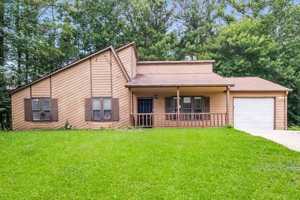 featured image of 319 Knollwood Ln