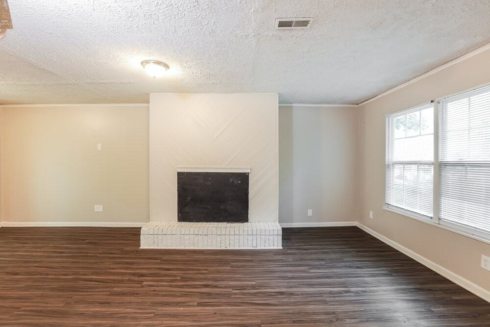 2743 Argyle Dr Nw - Photo 5 of 16