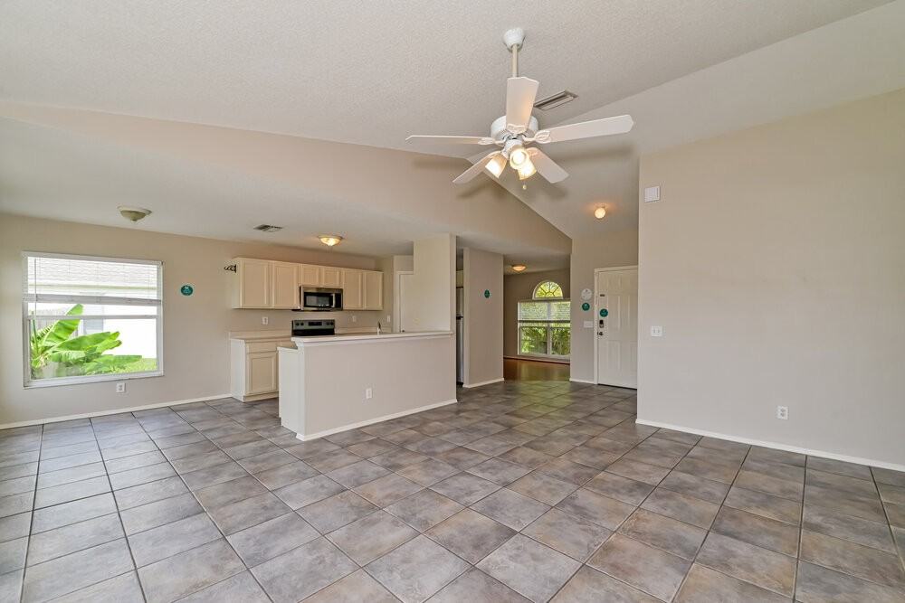 11782 Shirburn Cir - Photo 5 of 16