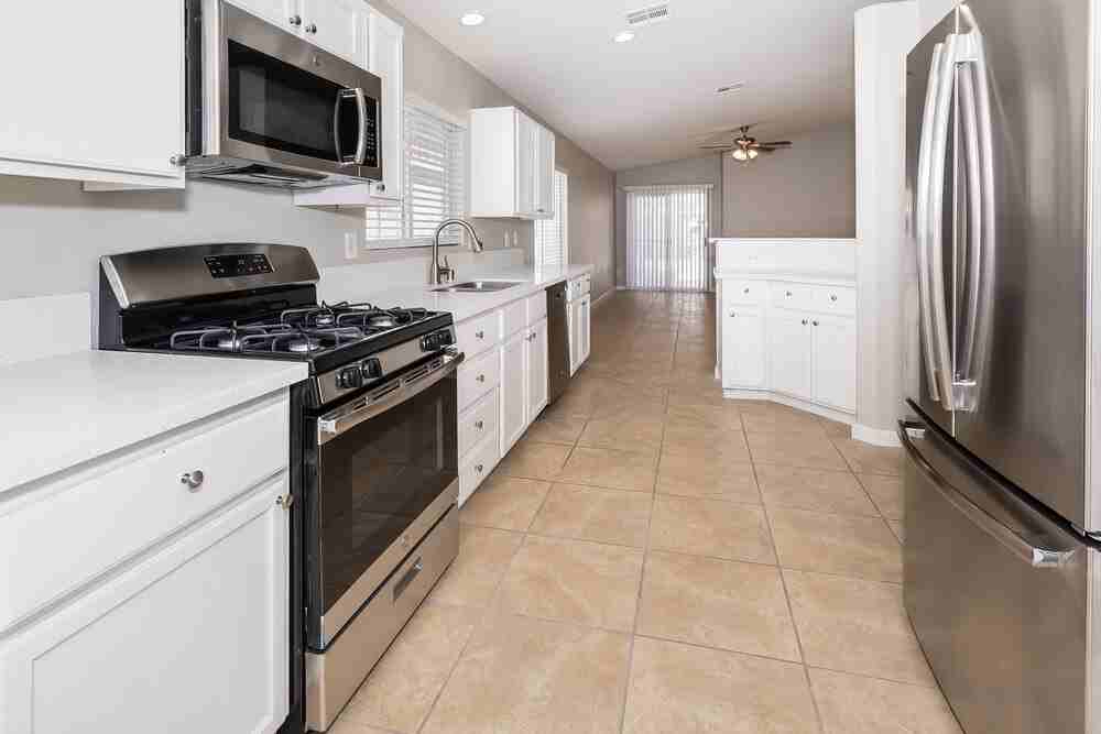 4850 Drifting Pebble St - Photo 6 of 15