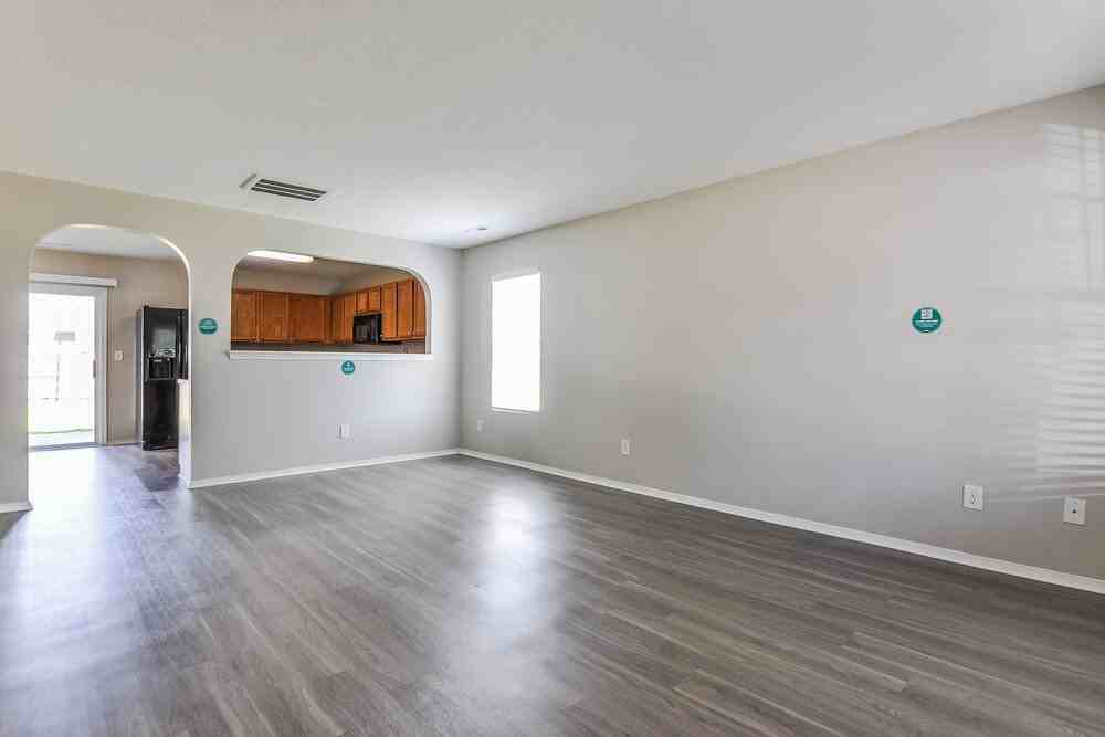 3036 Van Dorn Rd - Photo 4 of 17