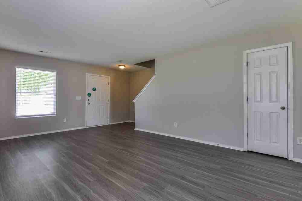 3036 Van Dorn Rd - Photo 6 of 17