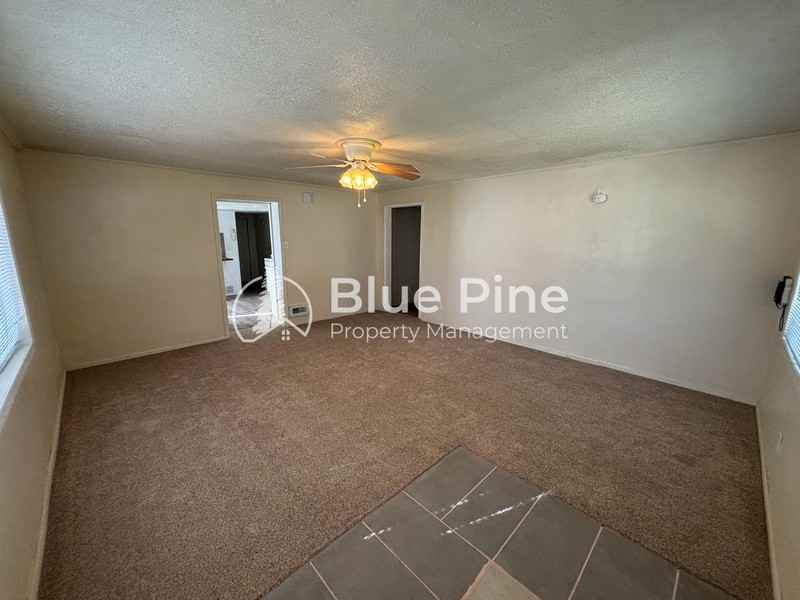 730 10th St - Photo 2 of 14