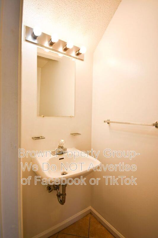 2109 Grand Prix Dr #J - Photo 3 of 11