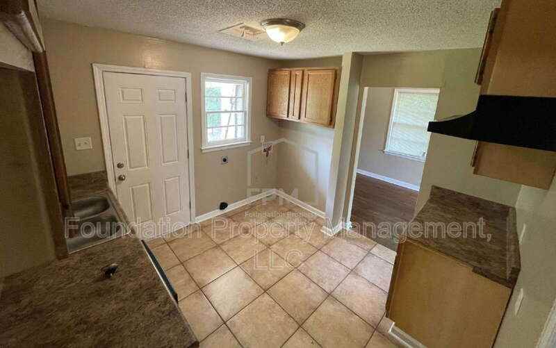 2203 Pamela Dr - Photo 5 of 13