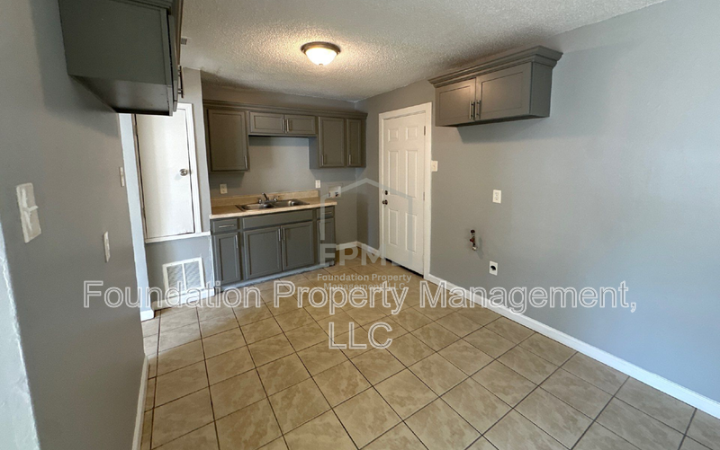 4503 Beacon Hill Dr - Photo 5 of 12
