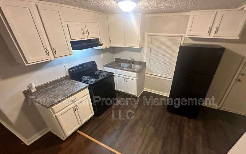 2933 College St - Photo 3 of 11