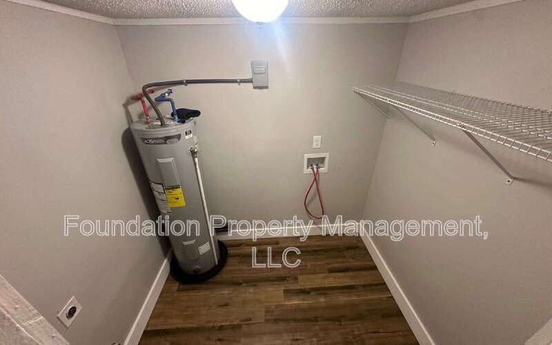 2933 College St - Photo 5 of 11