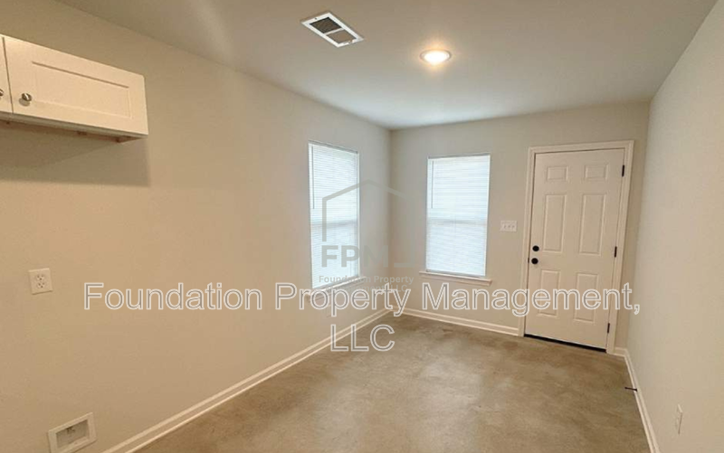 2502 E Tyler Ave - Photo 7 of 15