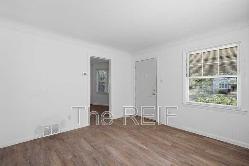 20200 Mccormick St - Photo 3 of 29