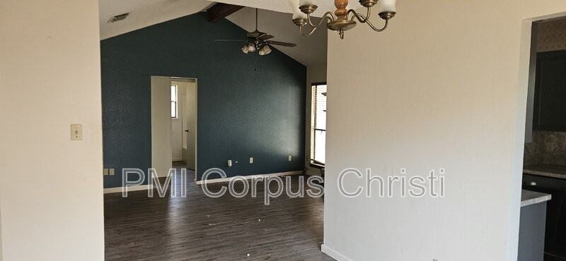 6106 Angus Dr - Photo 5 of 18