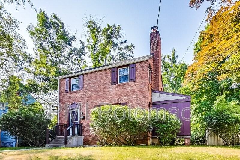 2710 Emmet Rd - Photo 3 of 36