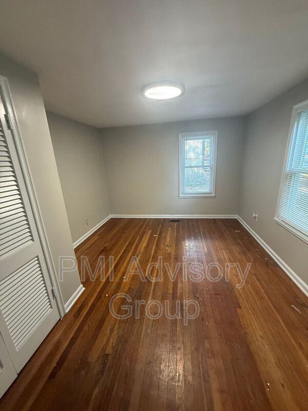 4401 Sw 19th St - Photo 6 of 10