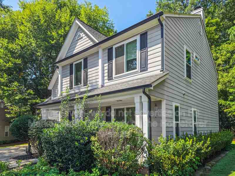 7605 Hinman Cir - Photo 2 of 21