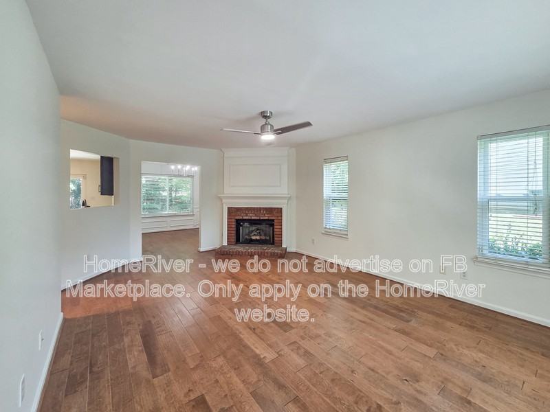 7605 Hinman Cir - Photo 3 of 21
