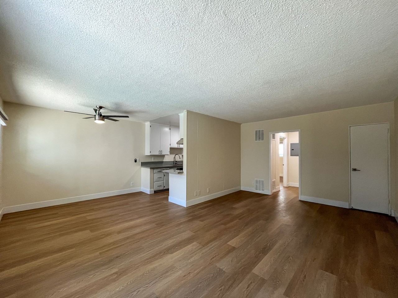 3942 Stevely Ave - Photo 3 of 50