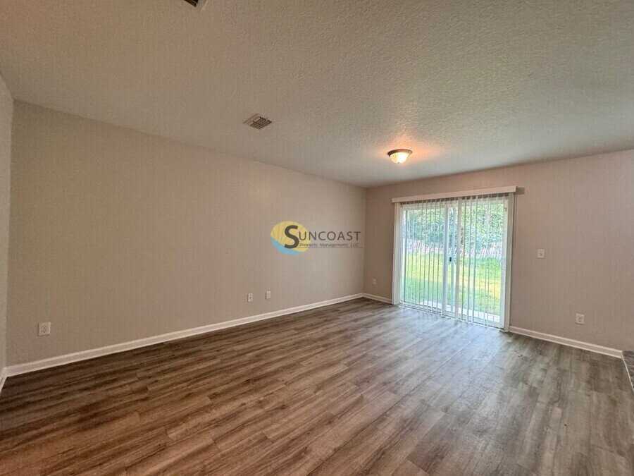 7810 Hammond Blvd - Photo 4 of 23